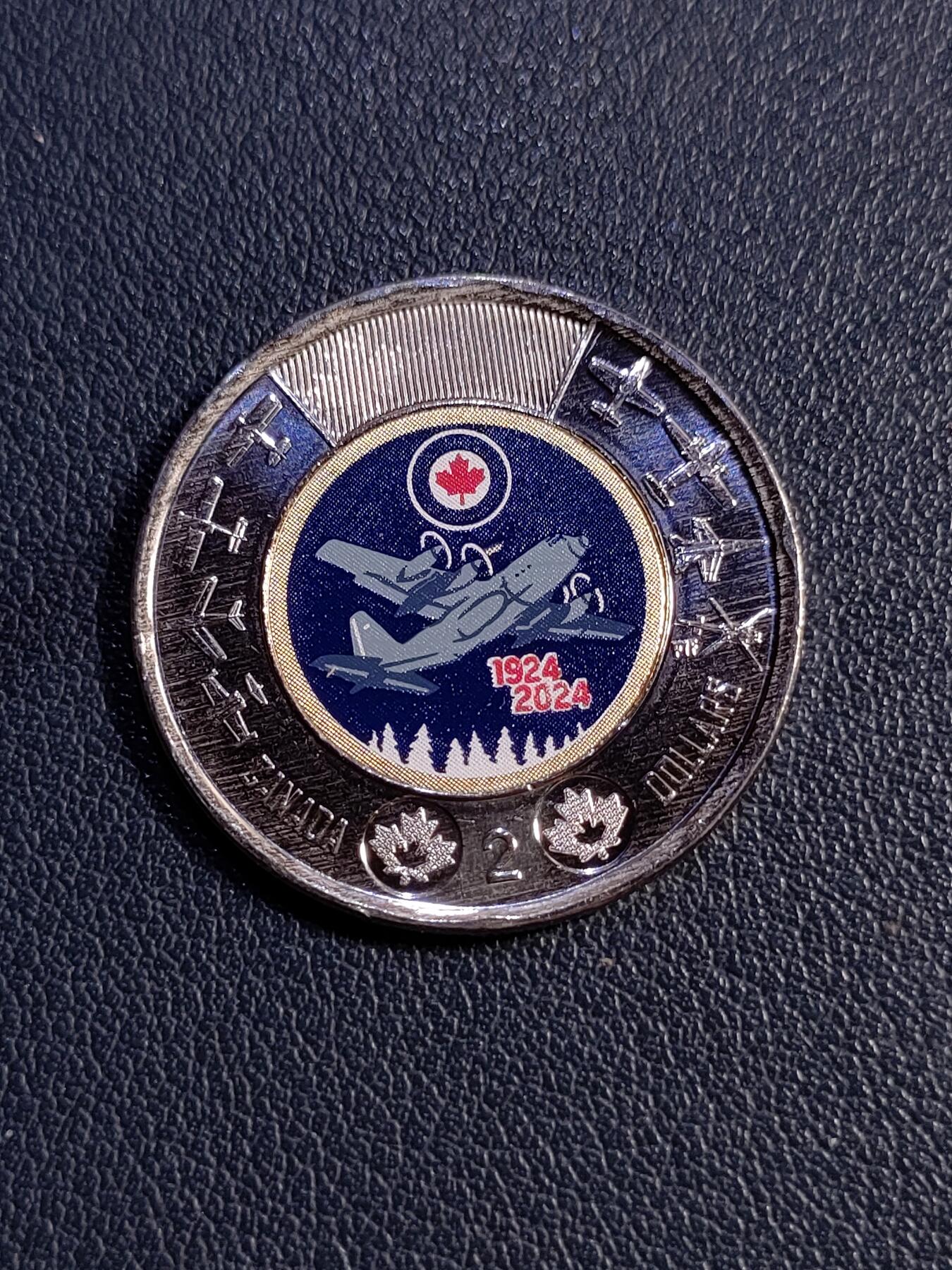 世界各国普、纪币捡漏专场(第十八场)  2024年加拿大皇家空军百年2加元双金属彩色版纪念币
