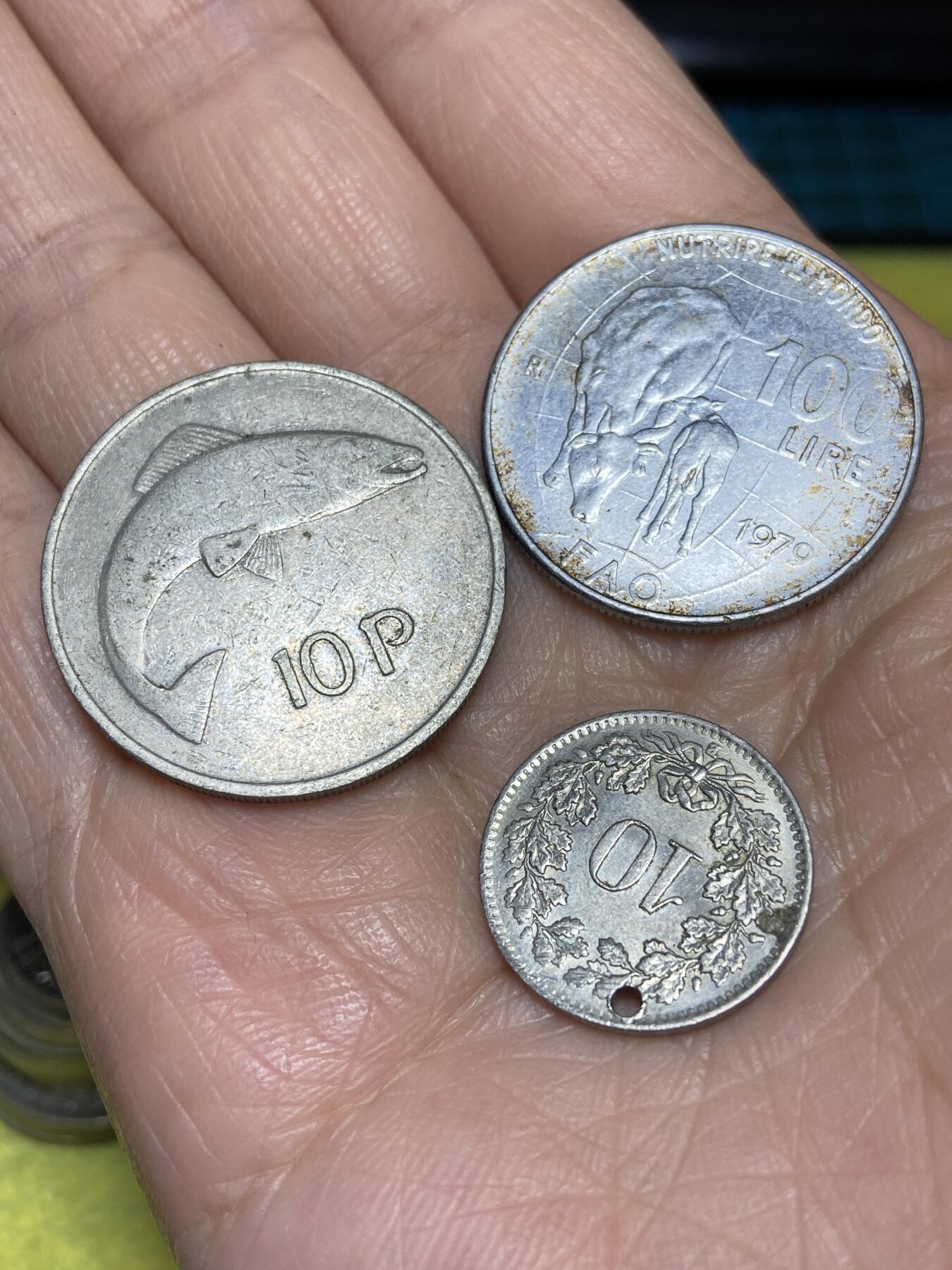 2025年第一百二十五场(总第一百五十一场）外国好品散币(免佣金) 各国散币3枚：爱尔兰🇮🇪1980年10便士，意大利🇮🇹1979年100里拉，瑞士🇨🇭1964年10分