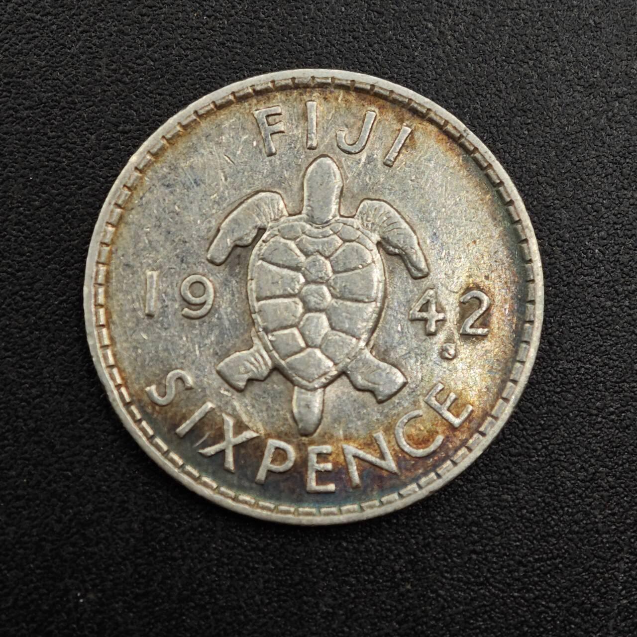 【淘币小摊】实时拍第七百九十二拍   散币场   满百包邮可预留二周 每周一统一发货   斐济1942年6便士银币