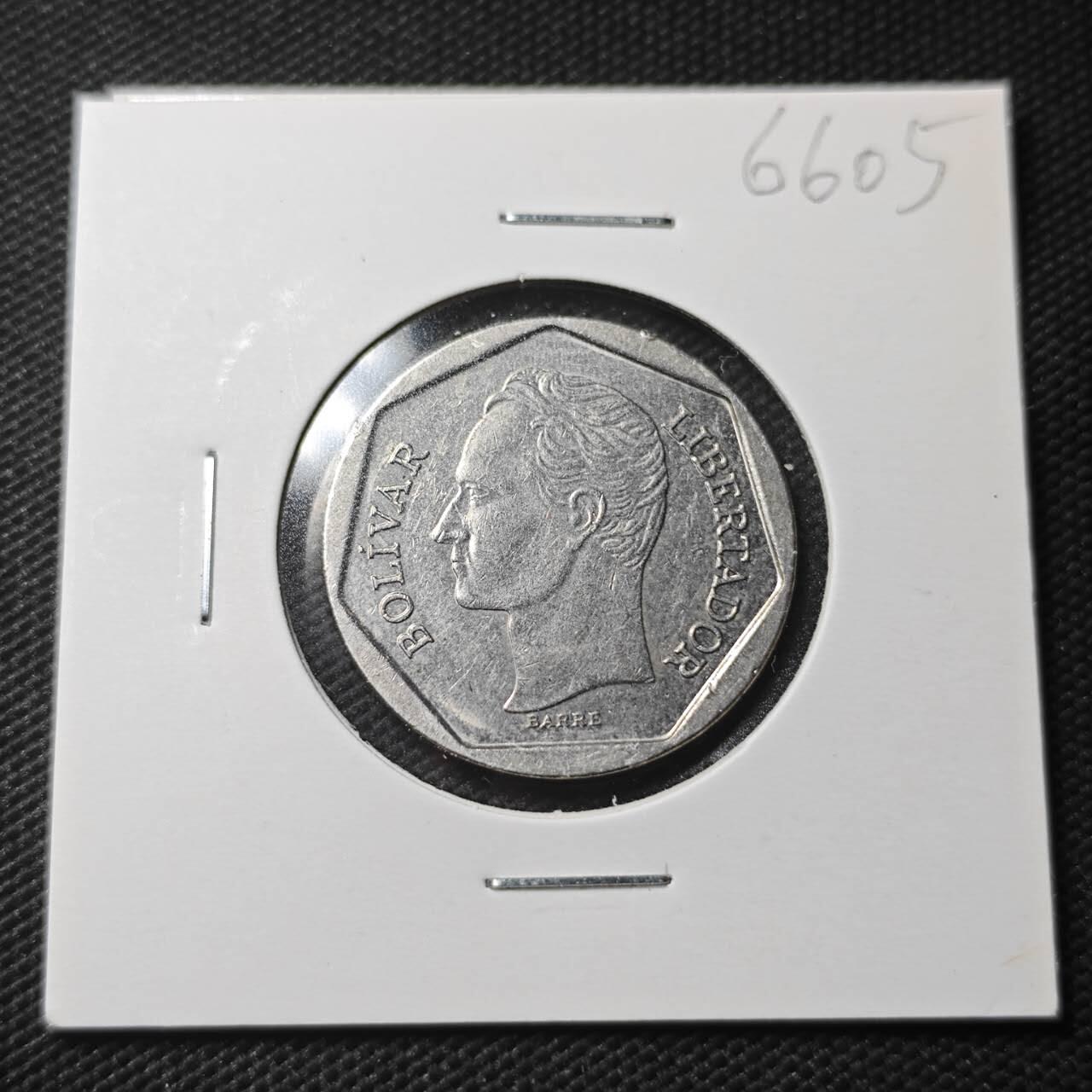 KK钱币收藏小铺  第366场  2月预留时间 周末发货  1998委内瑞拉100玻利瓦尔