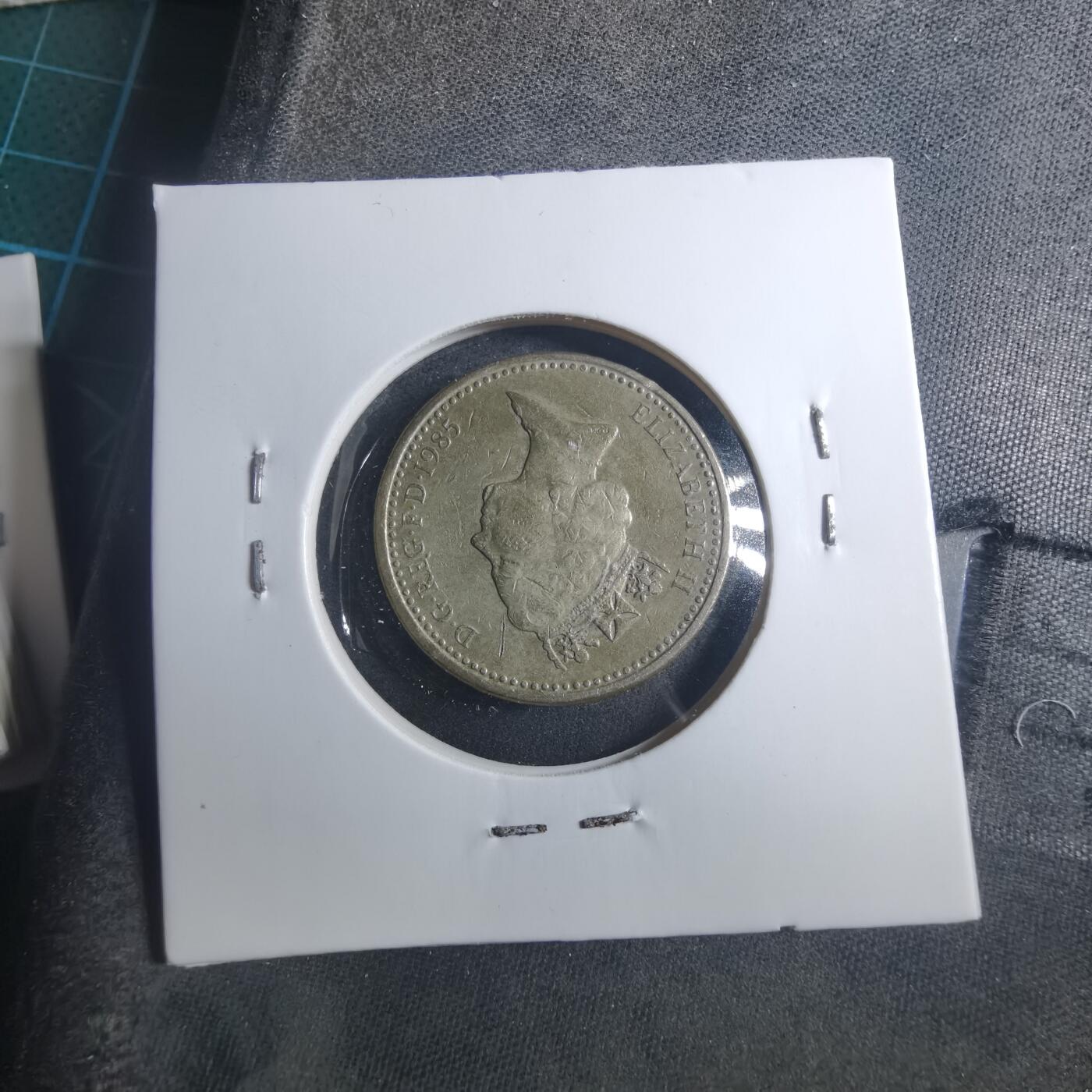 沼泽如烟--第896场 英国1985年一磅