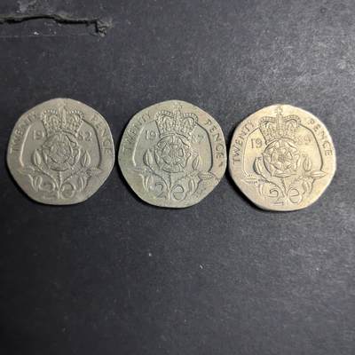 各国硬币第6期 无佣金 - 英国20便士3个