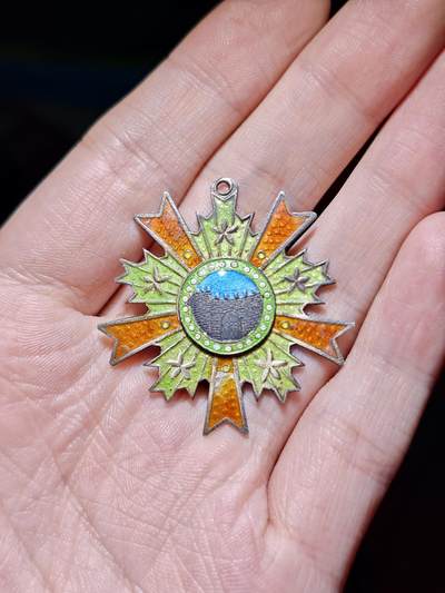 徽章专拍场 - 抗战时期民益版干城奖章