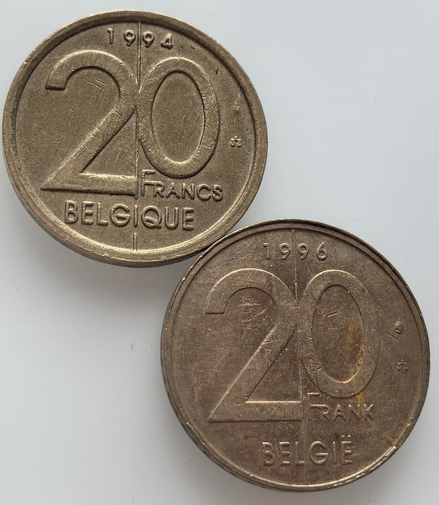  外国优质老铜币银币，周六九点倒数截拍，满百包邮，可寄存半年，喜欢朋友微信扫描二维码可直接参拍