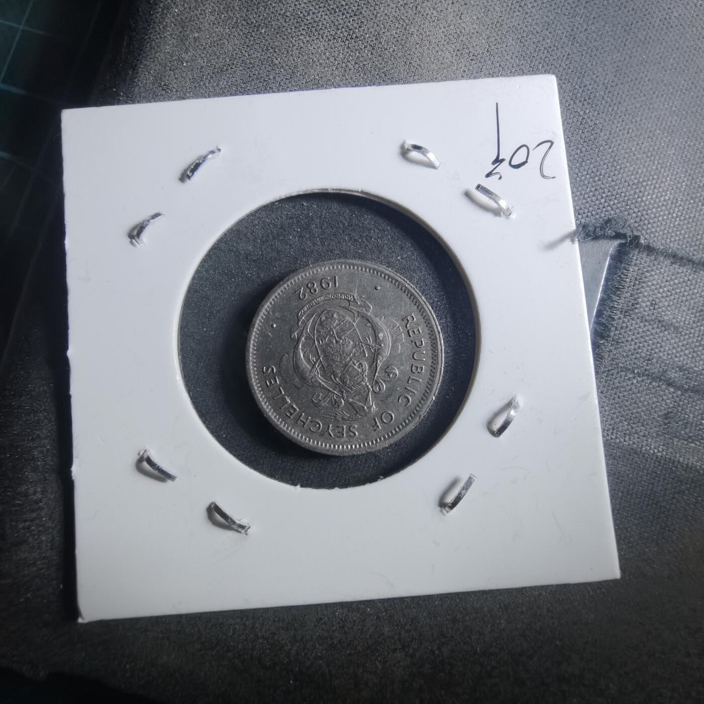 沼泽如烟--第895场 塞舌尔1982年25分