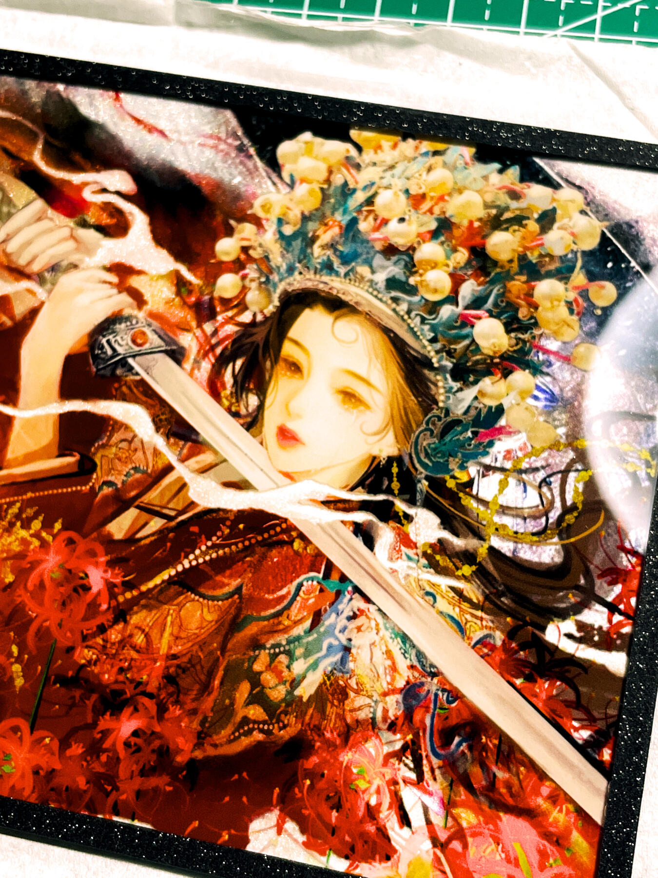 显眼宝36期 11月12日晚21:50截拍 佣金1起 可寄存～ 全网稀有 错过难再遇 趣卡社 大汉王朝 【先行盒京剧版 虞姬】镜面钻沙色纸 非常漂亮 看细节图 明信片尺寸