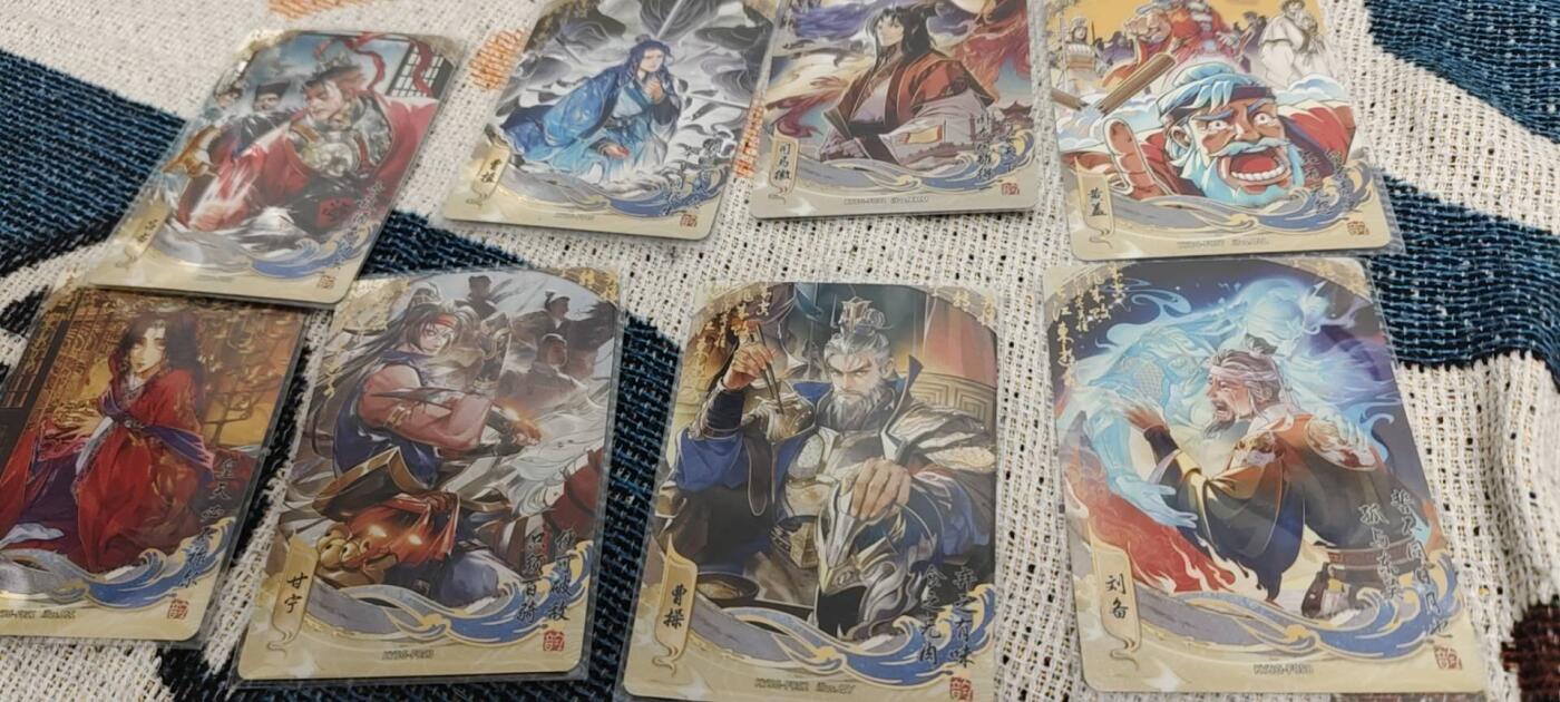 秋原瞳的小店第二十八期（持续收拍，深夜入冬的稀雨，总是静寂的……）