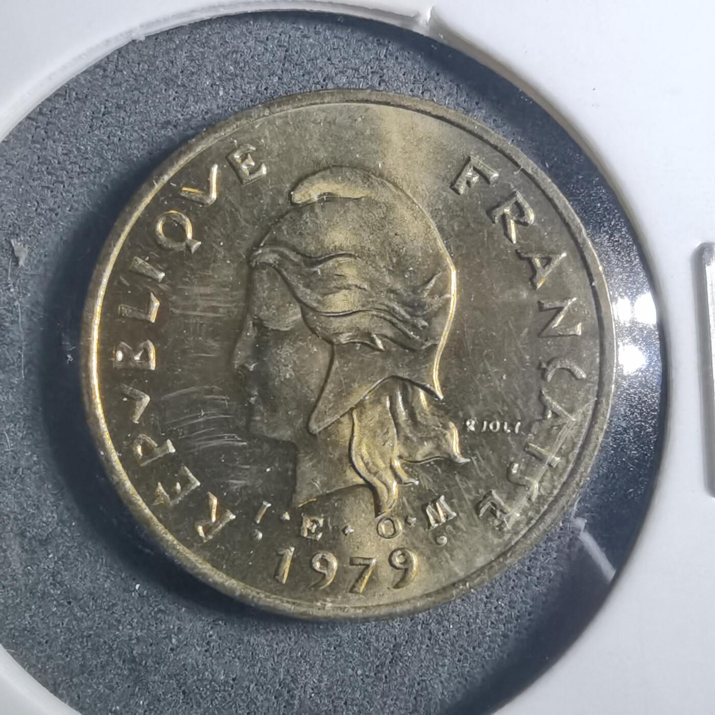 沼泽如烟--第896场 法属新赫布里底1979年2法郎