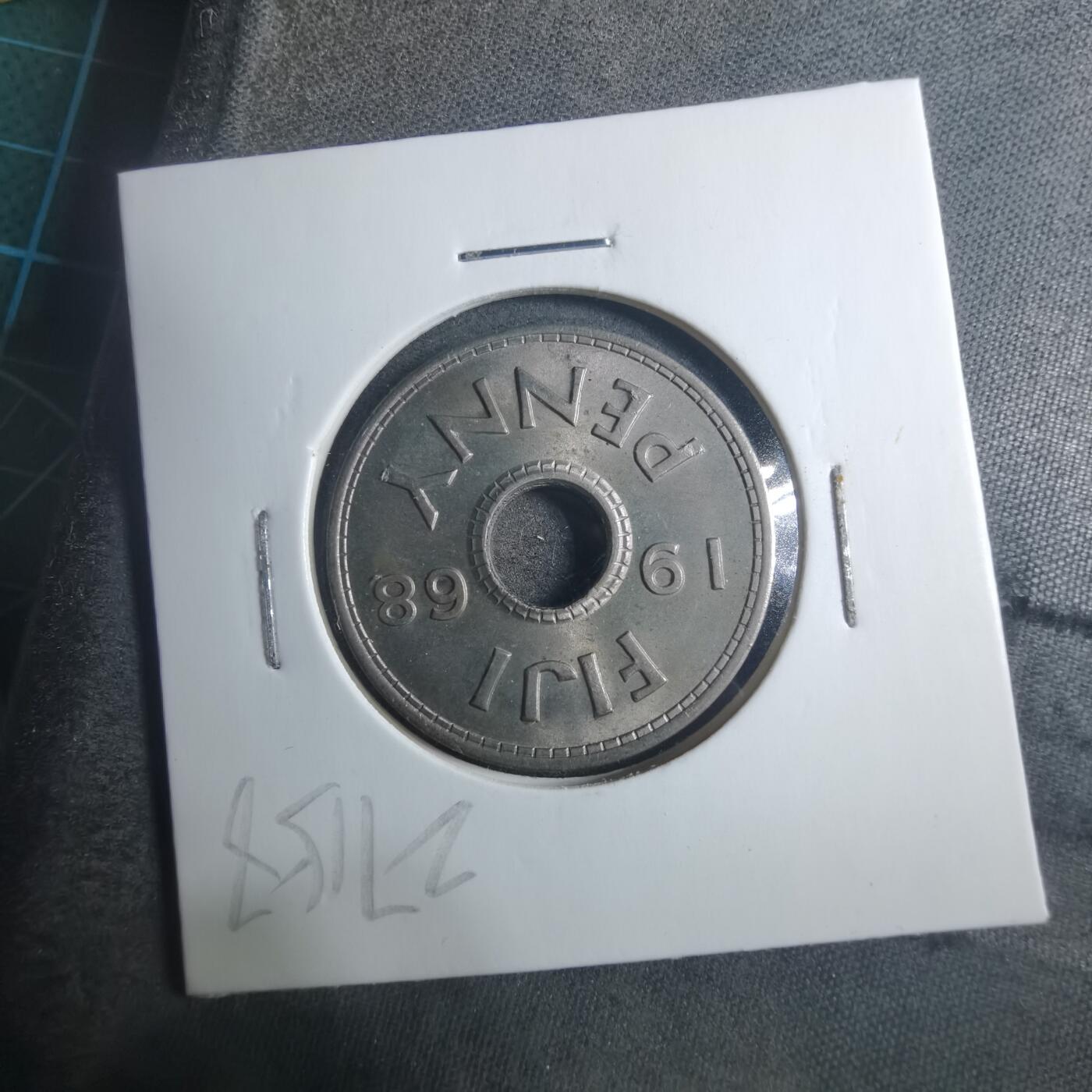 沼泽如烟--第896场 斐济1968年1便士