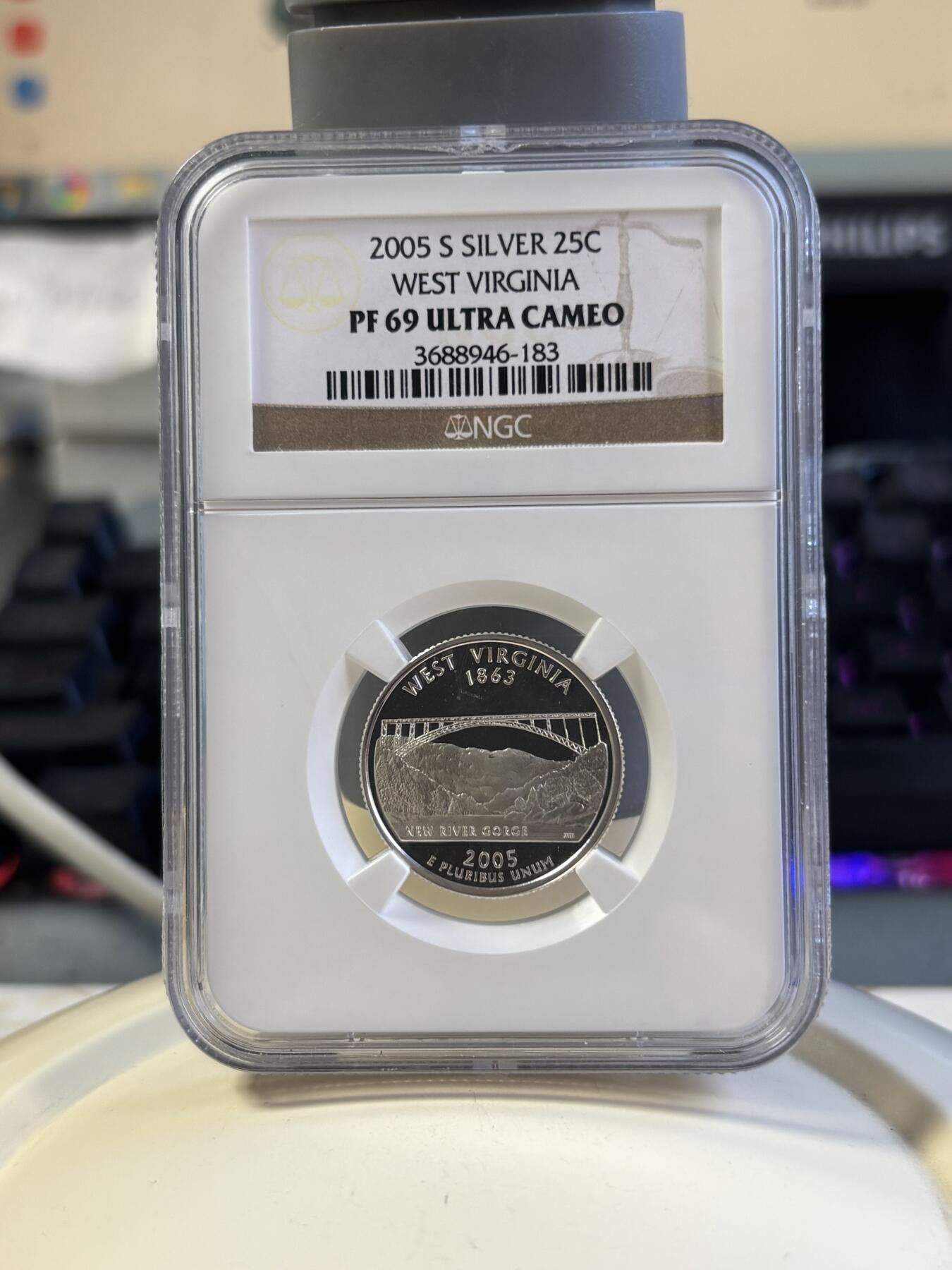 第181期拍卖 美国2005年国家州币(S版)5枚纪念银币NGC-PF69,900银，6.25克*5