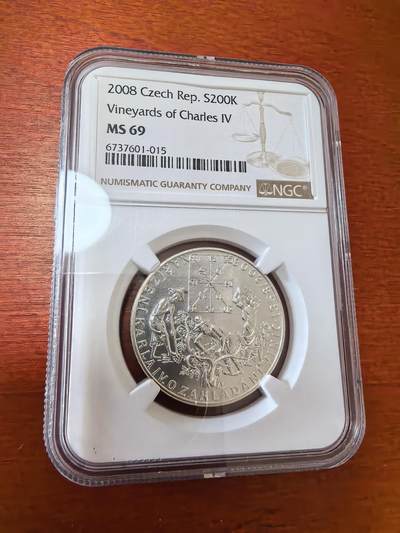 长老汇蛇年精选第七十一场拍卖 - 2008捷克查理四世葡萄种植令200克朗银币，NGC MS69，唯一亚军，更高1枚，9768枚