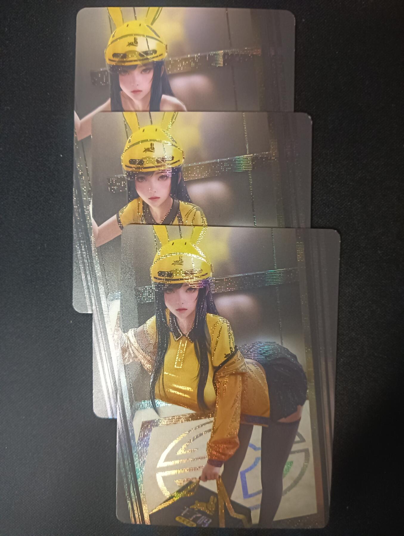 花开卡拍第46期（11月9号周日截拍，品控勿拍!!!拍品不寄存，运费5元，自制卡难免瑕疵，可能存在轻微撞角爆边等出厂瑕疵，品控介意勿拍！） 鸡腿卡牌 都市丽人 外卖 三渐变 纱闪3张 瑕疵