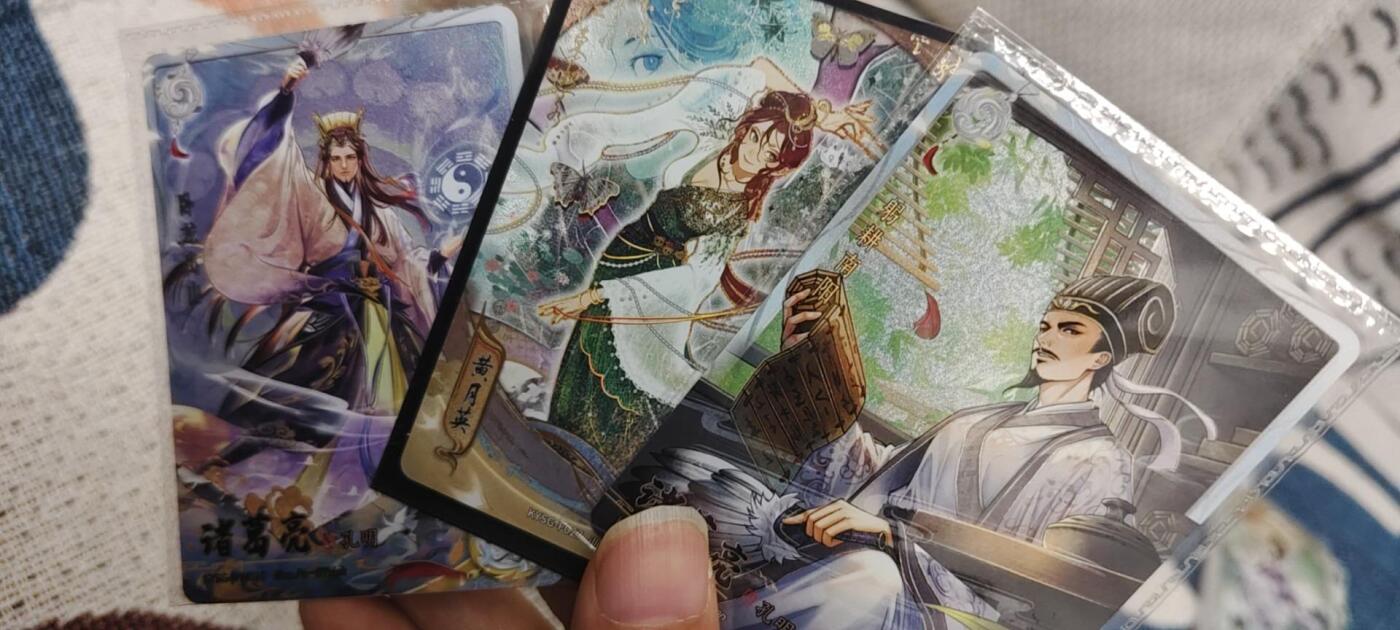 秋原瞳的小店第二十八期（持续收拍，深夜入冬的稀雨，总是静寂的……）