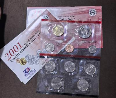 北京马甸外国币专卖第145期，外国币专场，陆续上拍，欢迎关注 2001年美国D版塑封流通币，洲纪念币