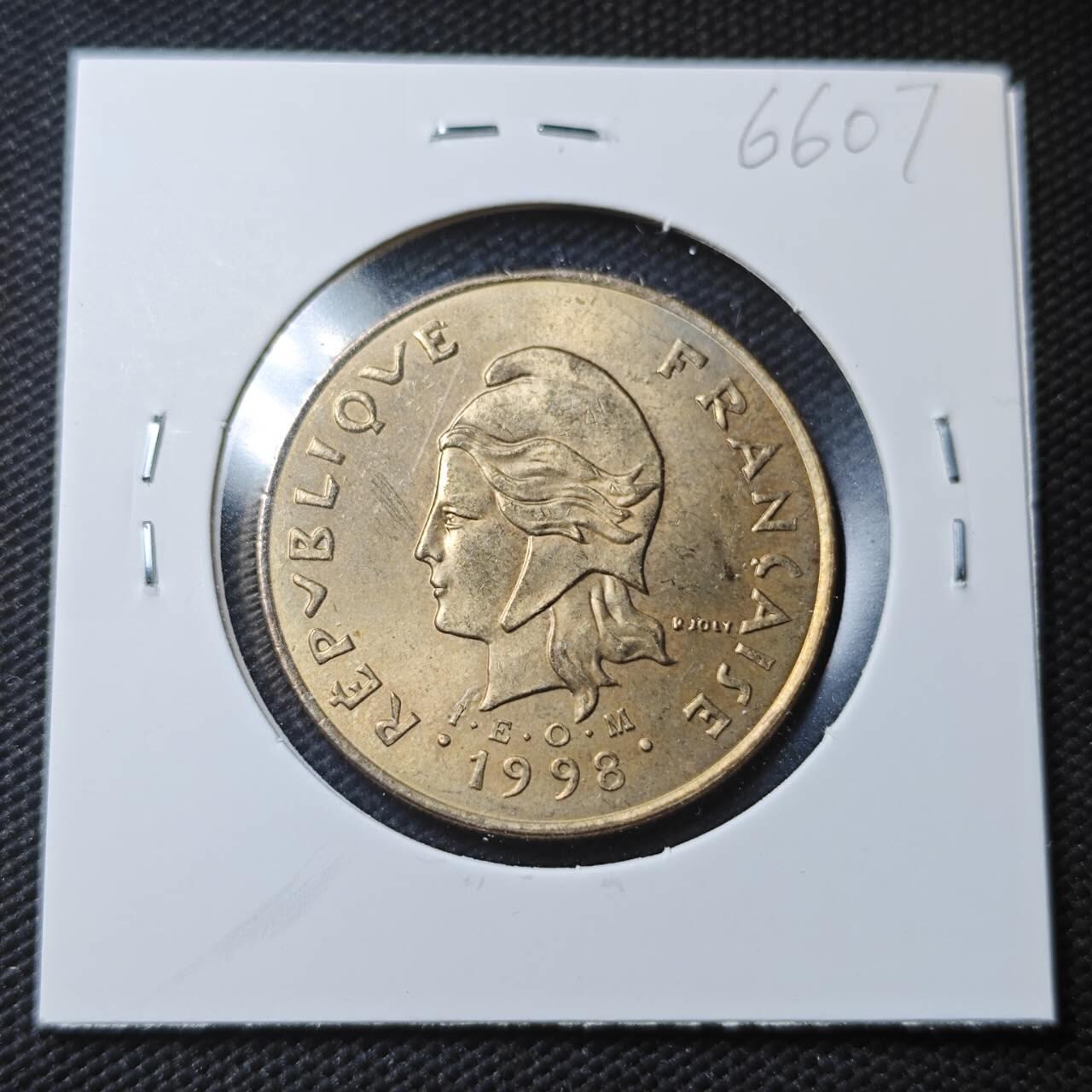 KK钱币收藏小铺  第366场  2月预留时间 周末发货  1998法属波利尼西亚100法郎 好品