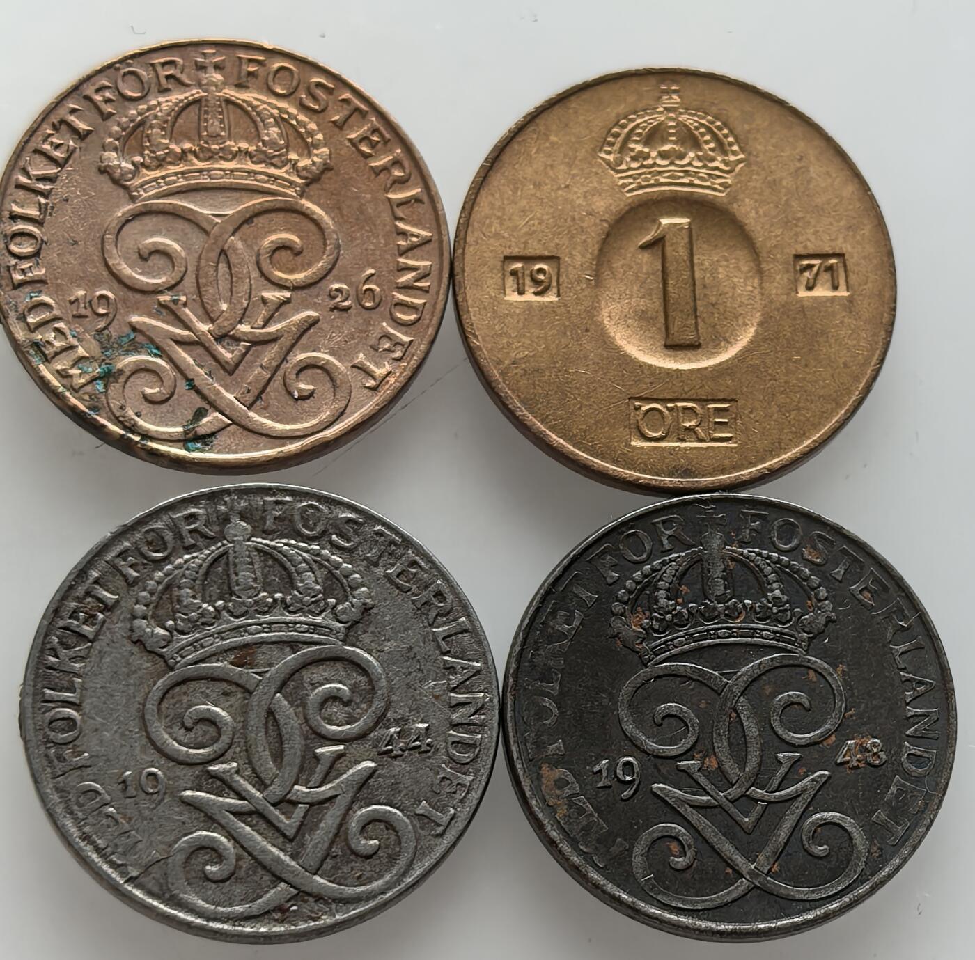  外国优质老铜币银币，周六九点倒数截拍，满百包邮，可寄存半年，喜欢朋友微信扫描二维码可直接参拍