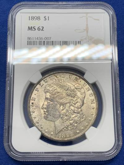 《竞宝斋》第436场 周日，周一2场连拍 （全场包邮） - NGC MS62 美国 1898年 摩根 1美圆银币 双面彩