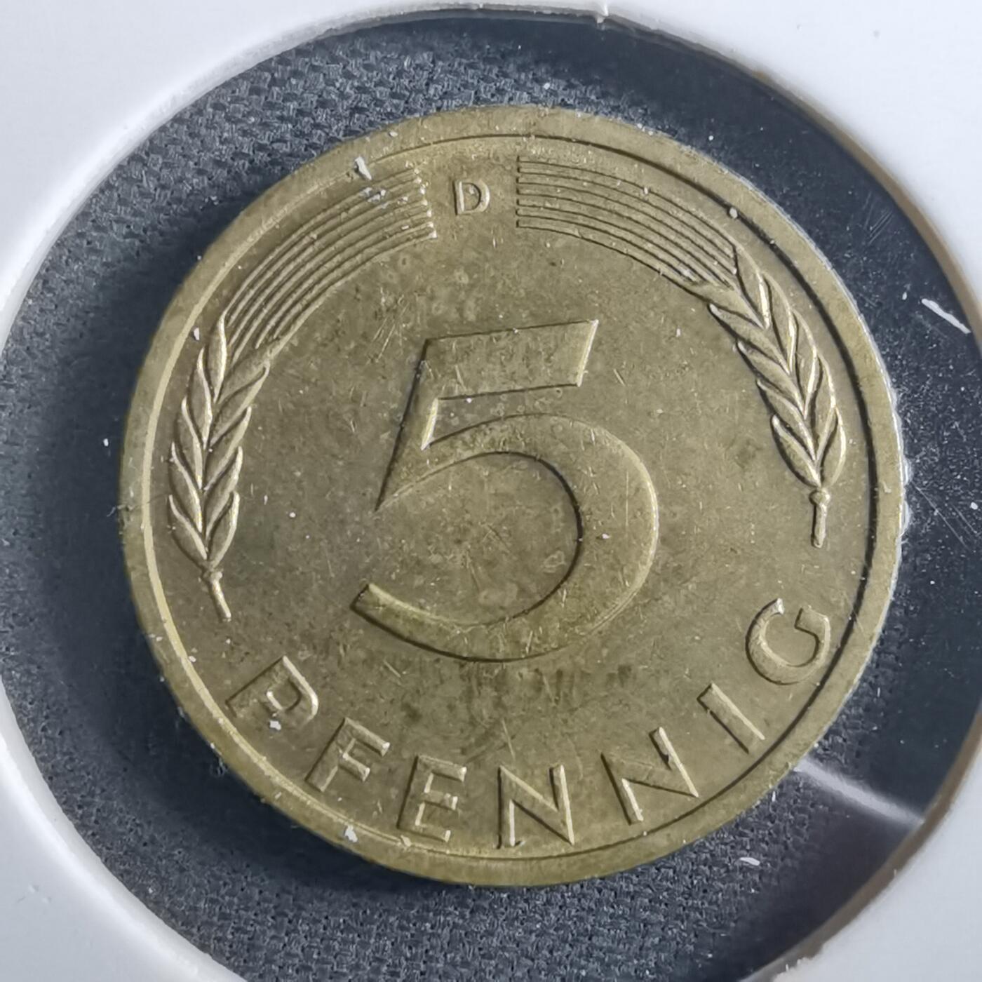 沼泽如烟--第897场 德国1972年5芬尼