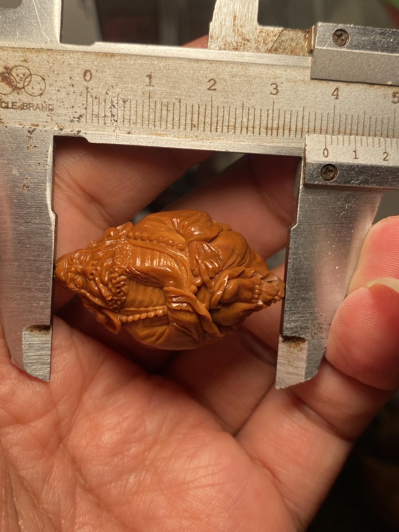 大佬都在看的苏工核雕捡漏价