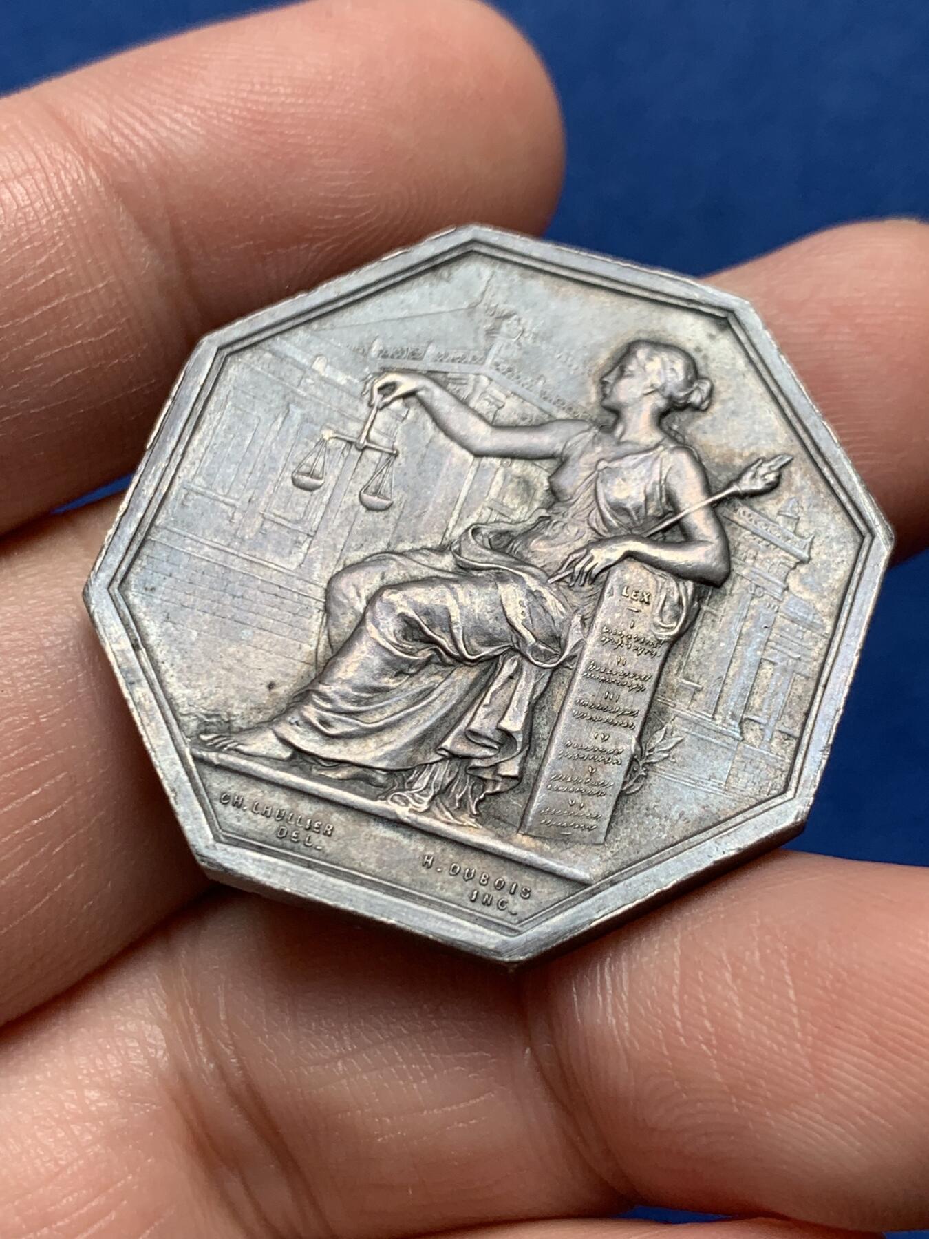 《竞宝斋》第436场 周日，周一2场连拍 （全场包邮） 法国勒阿弗尔民事法院八角银质代币，33.2MM，19.9克，丰饶角边铭，此版本较为稀少