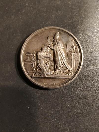 老王徽章第162期 - 法国1855年婚礼银章     带背铭    950银    早期手指边铭    直径27mm.   重量9.8g