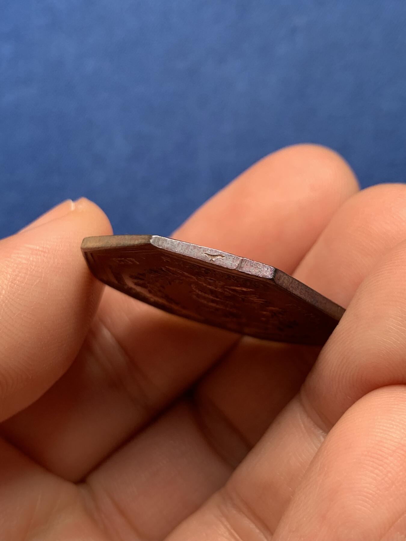 《竞宝斋》第436场 周日，周一2场连拍 （全场包邮） 法国菲利普一世头像军事训练医院竞赛八角银质代币，30.6MM，14.28克，早期油灯边铭，照镜子的蛇