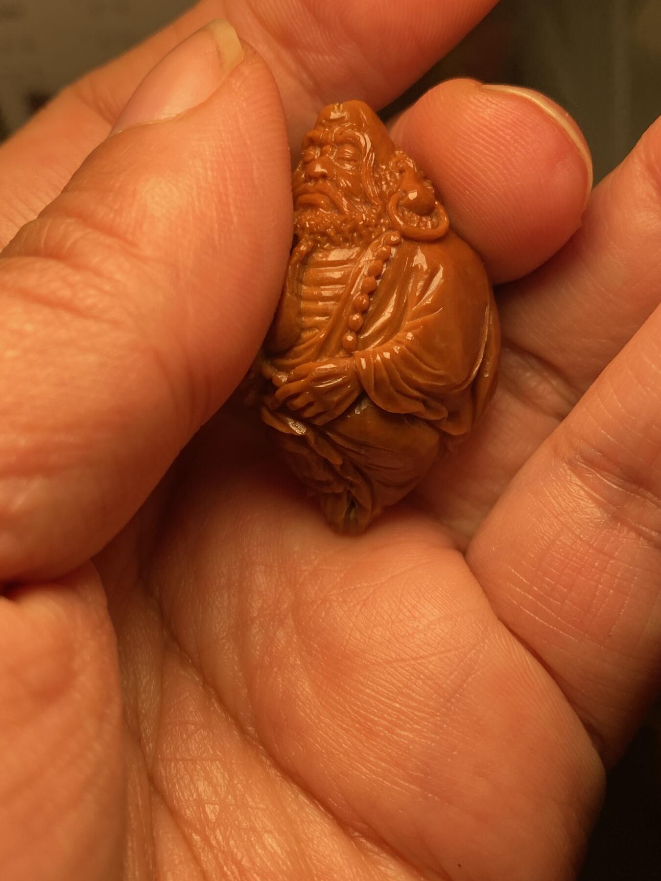 大佬都在看的苏工核雕捡漏价