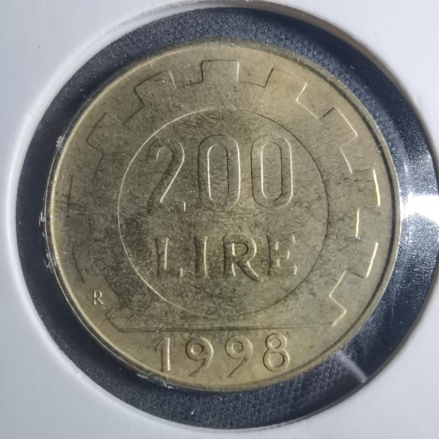 沼泽如烟--第896场 意大利1998年200里拉