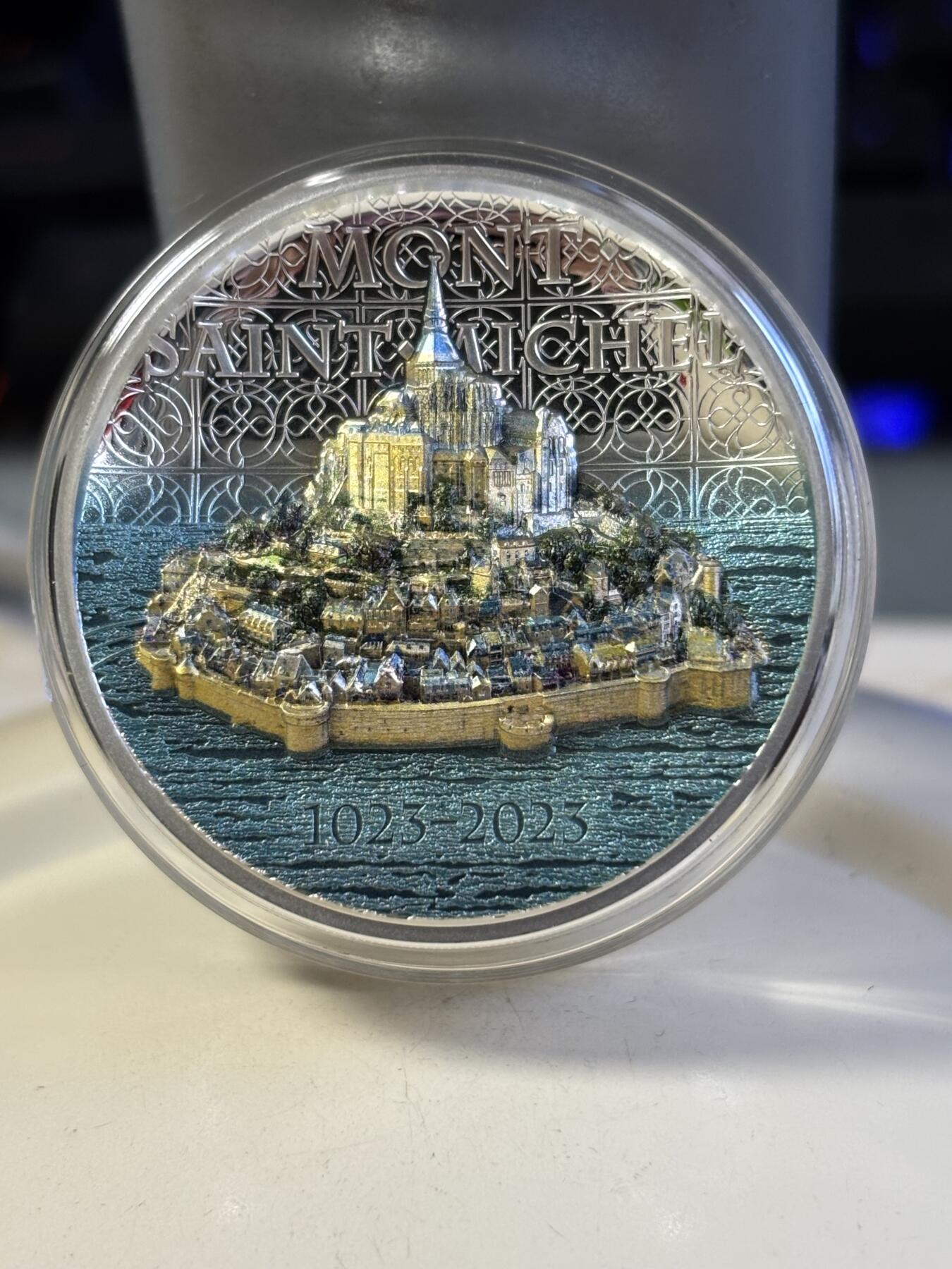 第181期拍卖 库克2023年圣米歇尔山2盎司超高浮雕彩色纪念银币，999银，发行500枚