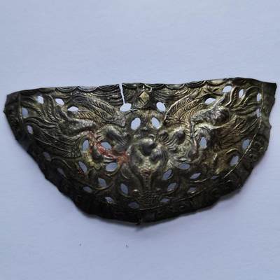 藏珍品阁专场79期 - 清代老银精美花纹凤凰，边上有一点裂