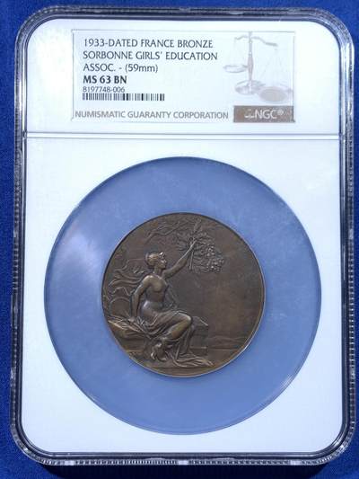 《竞宝斋》第436场 周日，周一2场连拍 （全场包邮） - NGC MS63BN 法国索邦大学1933女子教育大铜章，美丽的月桂清凉女神，优雅美好。Pillet大师代表作之一，相传Pillet是以自己的妻子为模特。59mm大规格，大盒封装