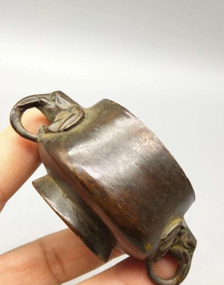 江南站杂件场 小铜炉一个