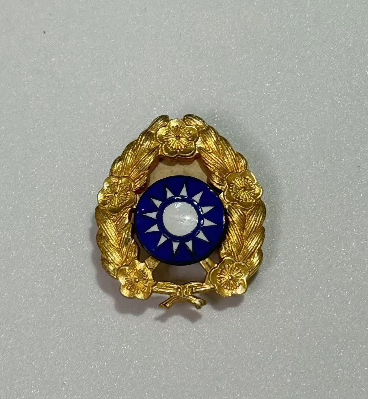 韵星假日精品2025秋季军品类拍卖会-- Rimey Holidays Boutique 2025 Autumn Militaria Sale 陆军军官珐琅帽徽