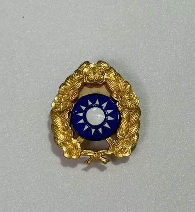 韵星假日精品2025秋季军品类拍卖会-- Rimey Holidays Boutique 2025 Autumn Militaria Sale - 陆军军官珐琅帽徽