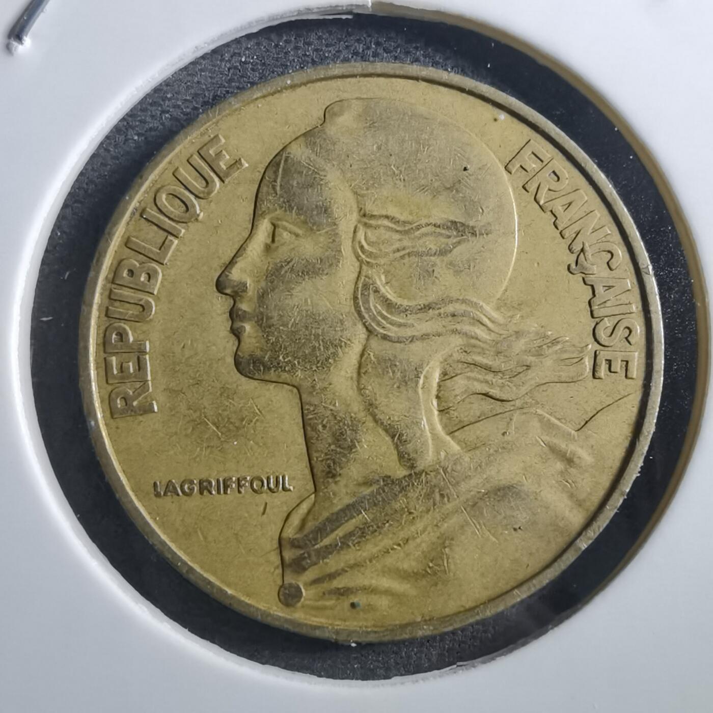 沼泽如烟--第897场 法国1963年20分