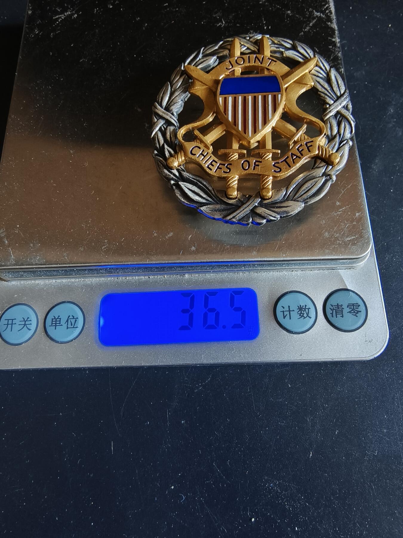 老王徽章第162期 美国参谋长联席会议证章 梅耶厂厂标 925银镀金珐琅材质 尺寸50×55mm. 重量36.4g