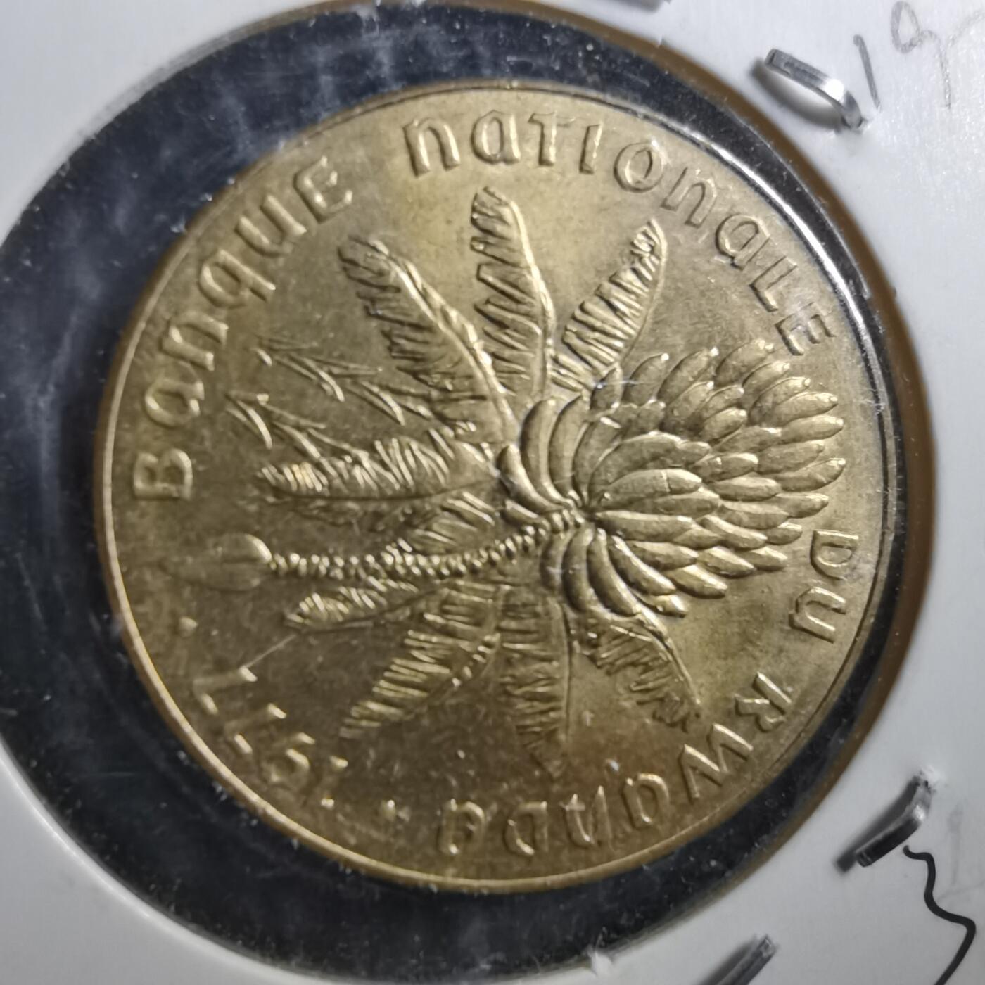 沼泽如烟--第898场 卢旺达1977年20法郎