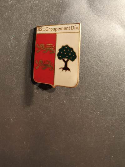 老王徽章第162期 - 法国陆军第32师团证章 