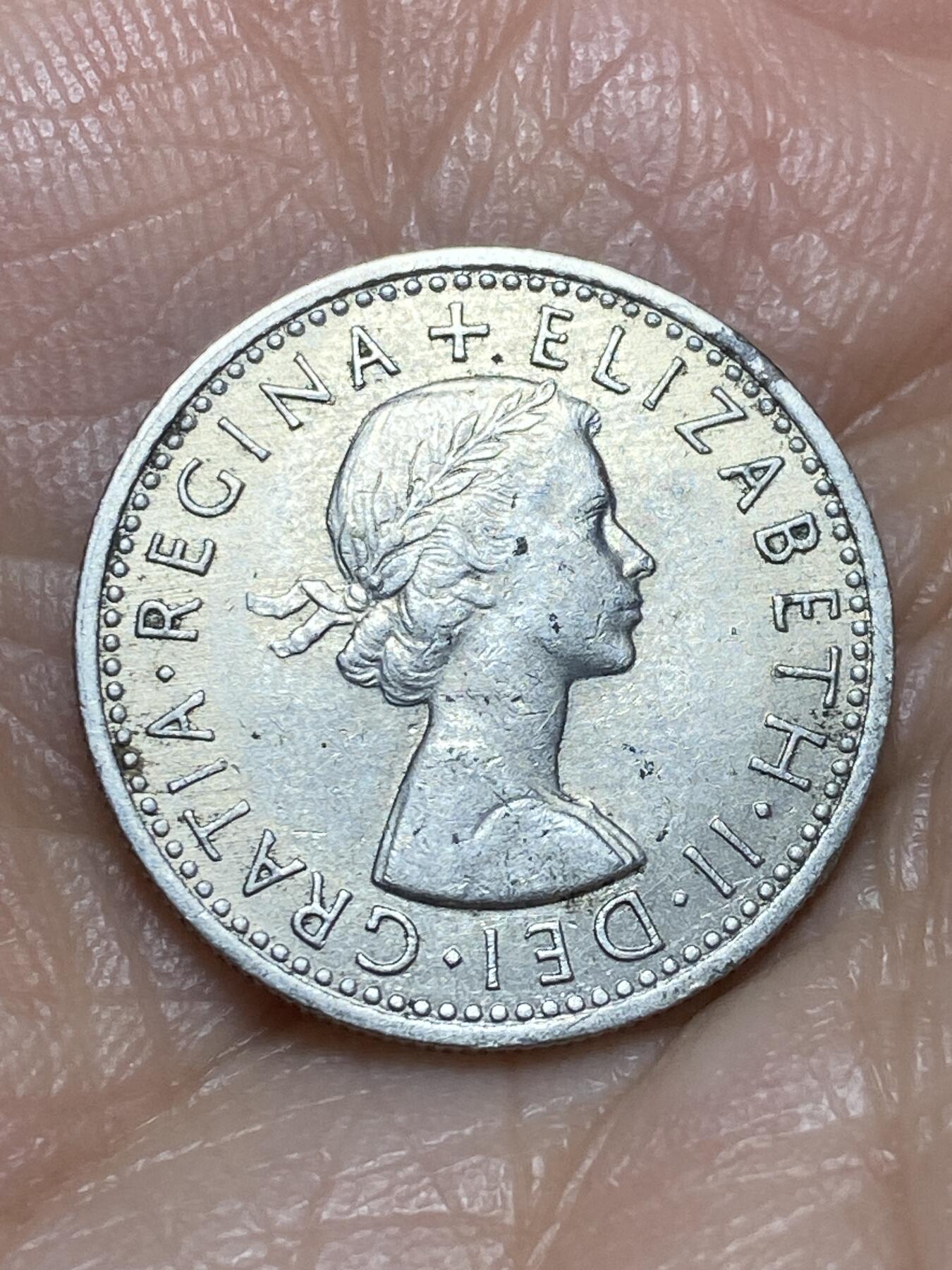 2025年第一百二十六场(总第一百五十二场）外国好品散币(免佣金) 英国🇬🇧1966年6便士(伊丽莎白二世青年桂冠第二版)