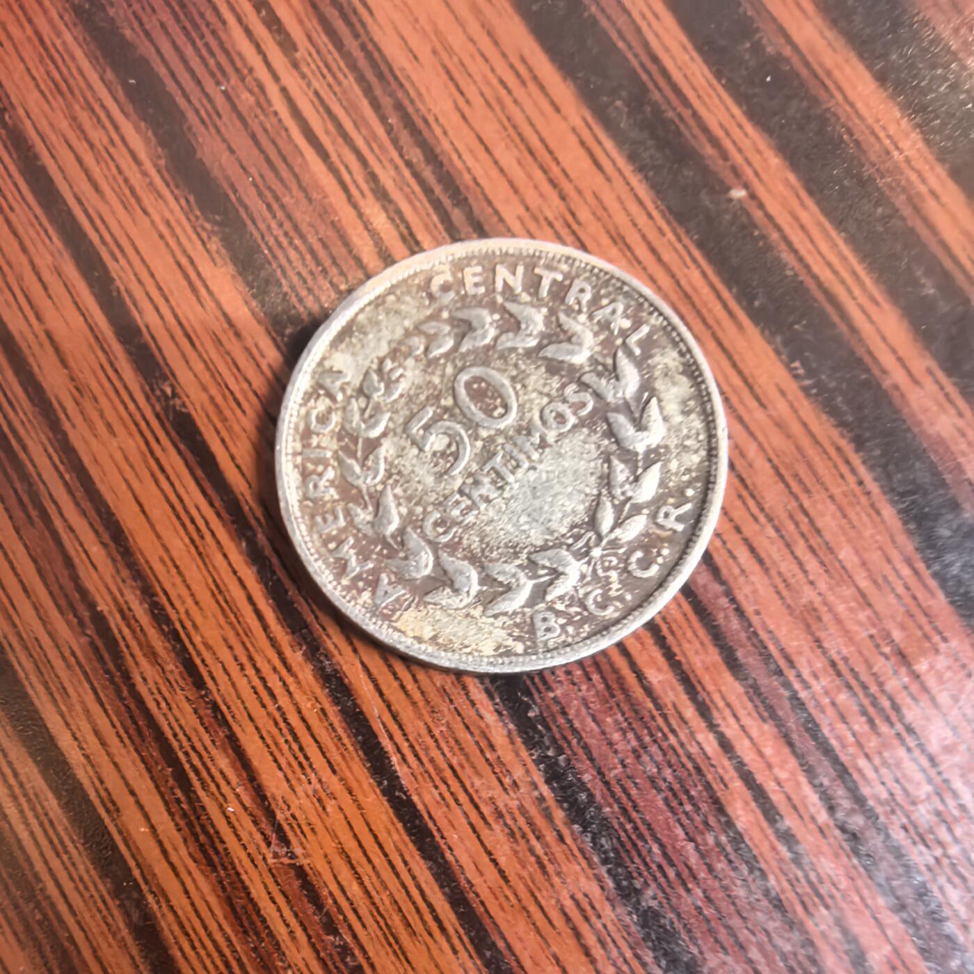 泡泡币外币第二十六场可代拍15038385335微信 哥斯达黎加50分。