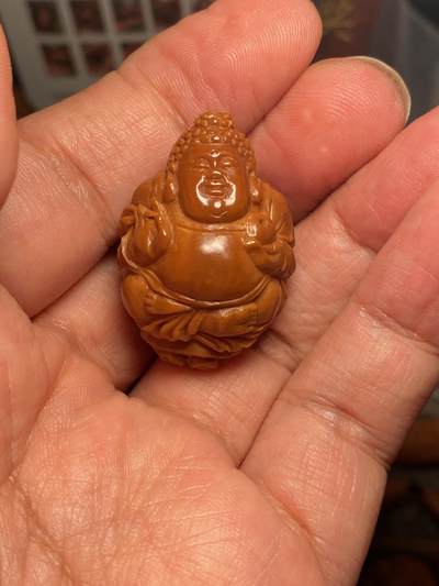 大佬都在看的苏工核雕捡漏价 - 福利老苏工核雕，纯手工雕刻，大日如来，个性十足，等待有缘人，市场无同款，大尺寸2.49x3.5喜欢的来