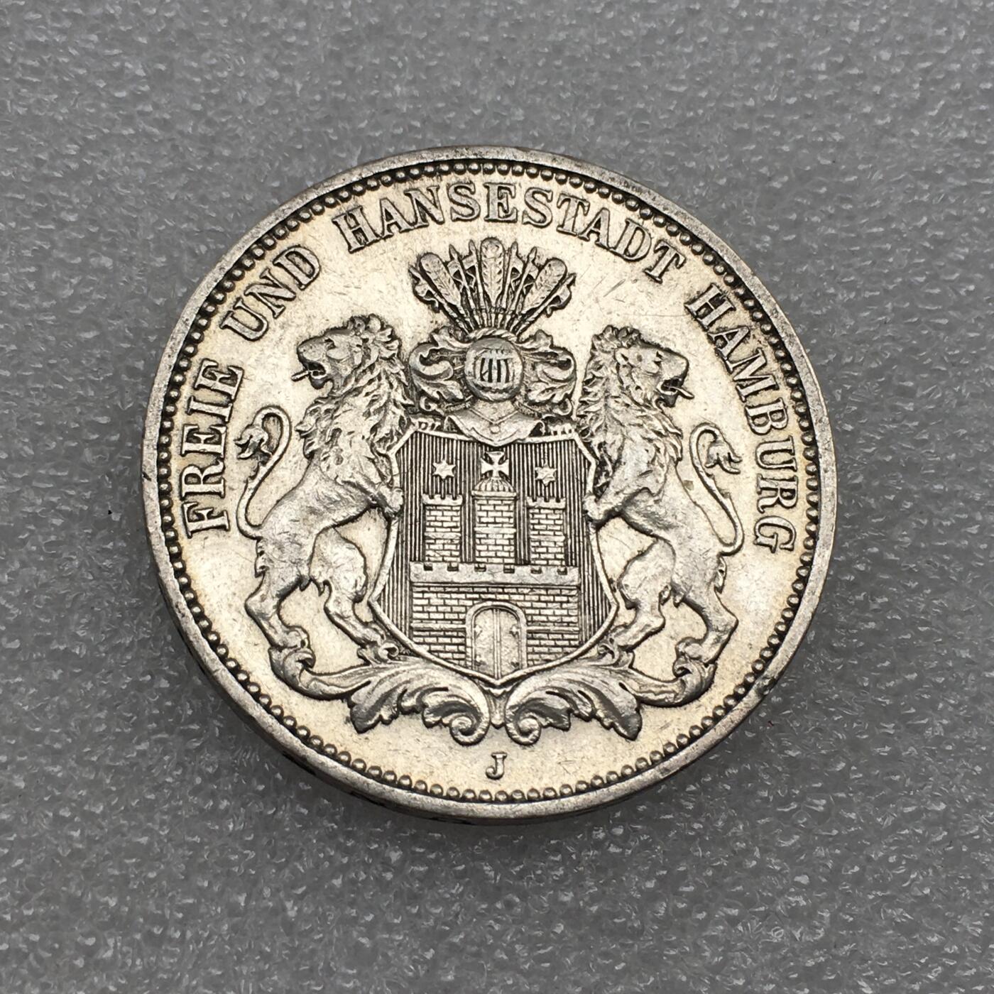 世界钱币专场拍卖 每周二开拍