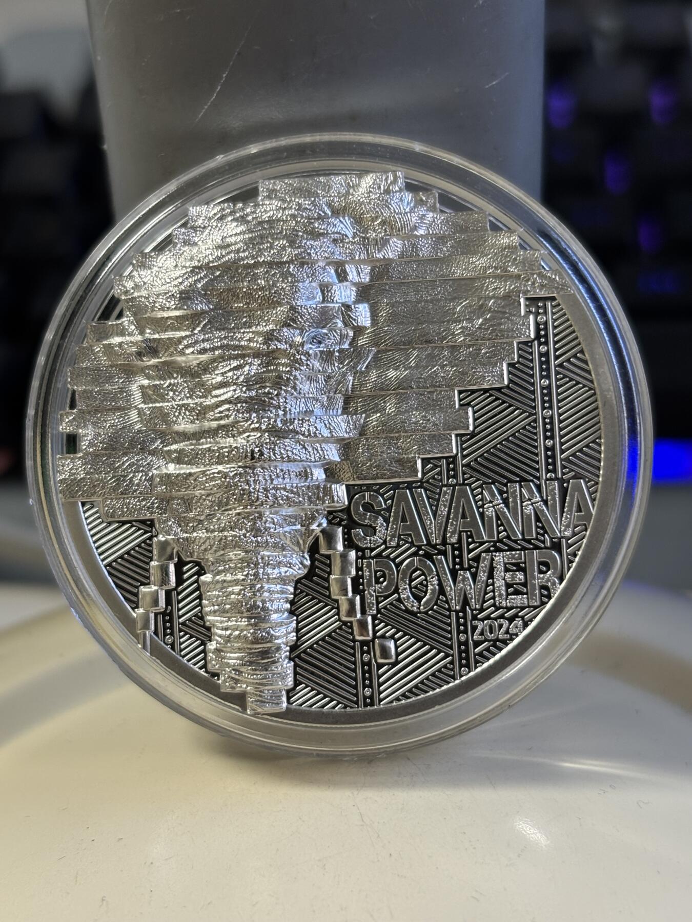 第181期拍卖 库克2024年重现系列1非洲大象2盎司不规则纪念银币，9999银，发行999枚