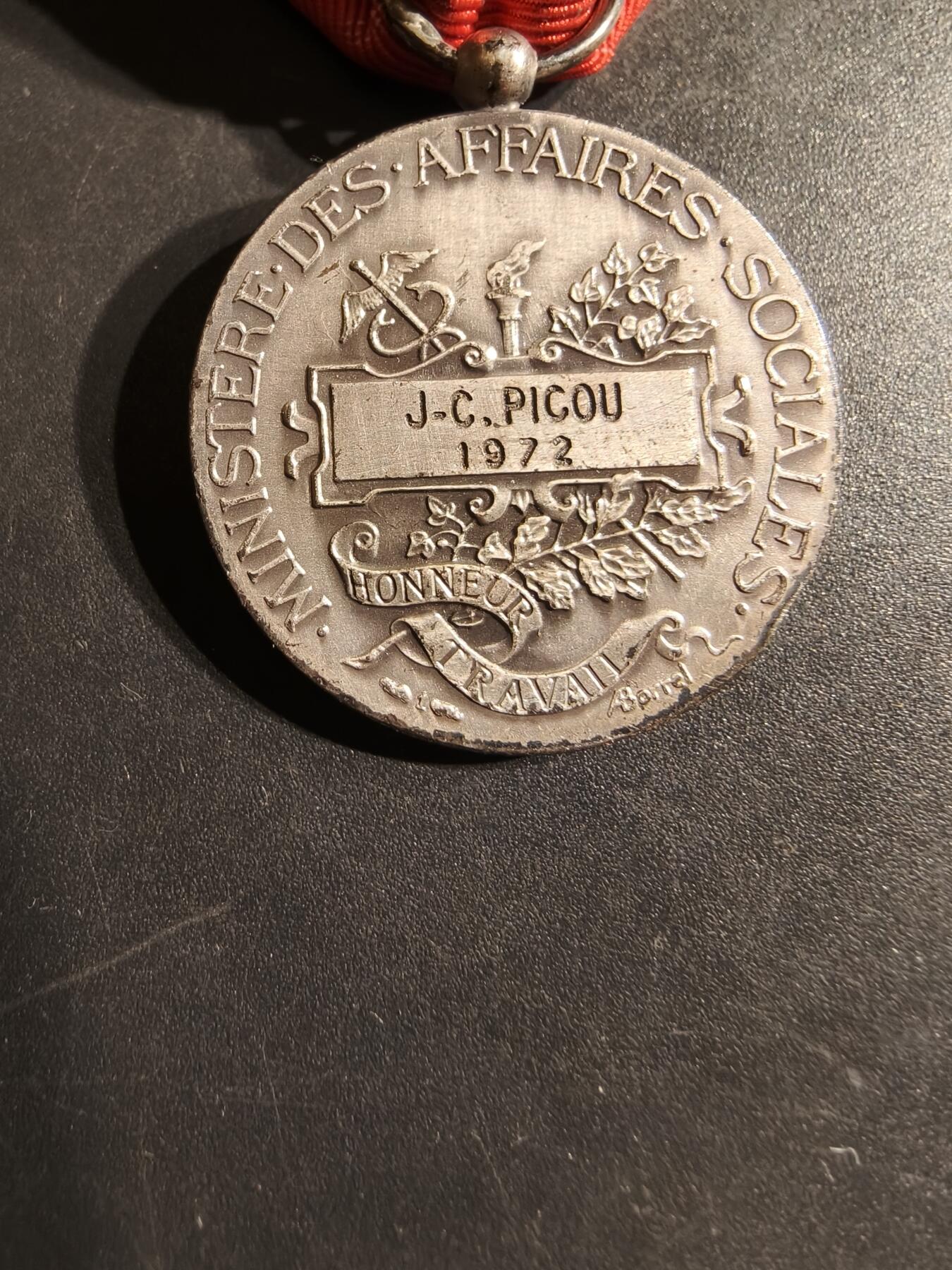 老王徽章第162期