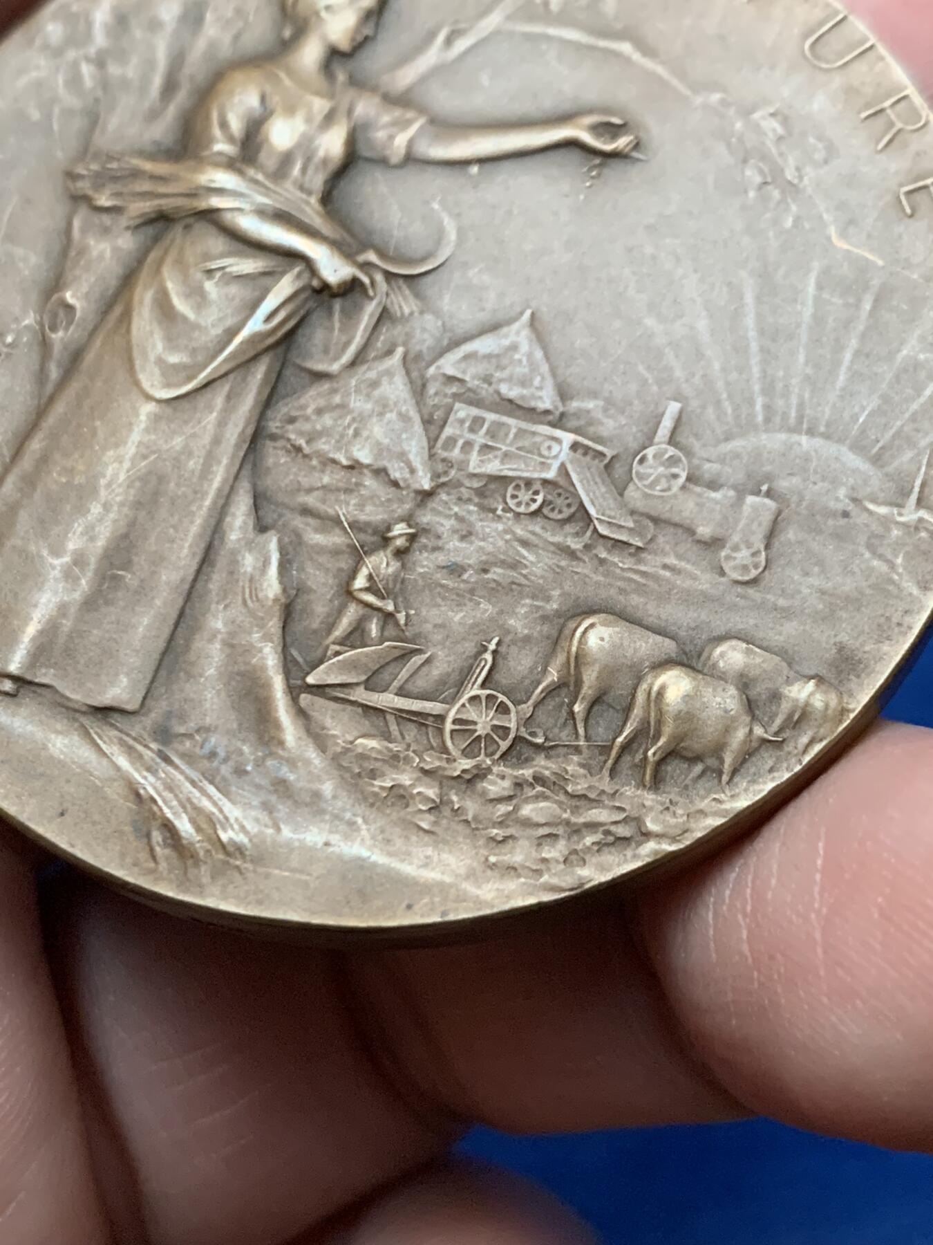 《竞宝斋》第436场 周日，周一2场连拍 （全场包邮） P.Grand'homme 法国农业铜章，重：56克，直径：49.7mm，边铭：三角厂铭 BRONZE，品相不错，双面设计，很美！