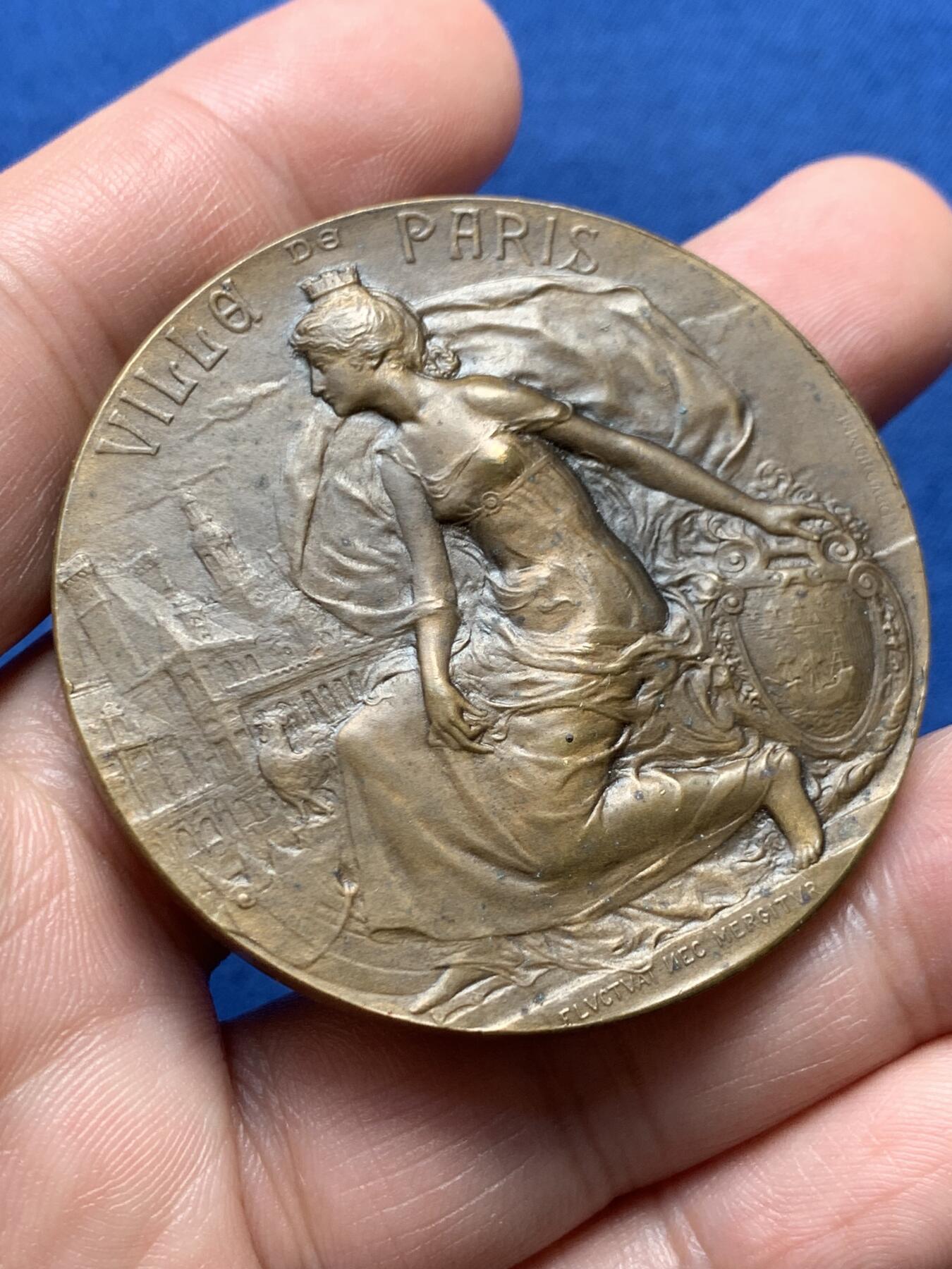 《竞宝斋》第436场 周日，周一2场连拍 （全场包邮） 法国1926年巴黎市塞纳省新艺术运动纪念铜章 60.9克 50mm 丰饶角铜标