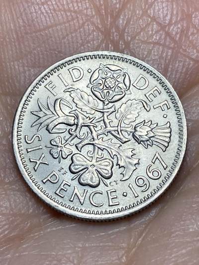 2025年第一百二十六场(总第一百五十二场）外国好品散币(免佣金) - 英国🇬🇧1967年6便士(伊丽莎白二世青年桂冠第二版，普制币关门年)