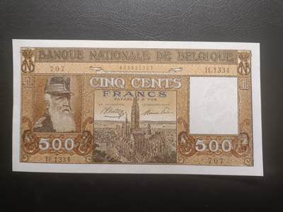 2025十一月第三期，总201期 - 比利时1945版500法郎UNC-，稀有的战后初版次高面值，正面是利奥波德国王和布鲁塞尔市中心，而背面象征了国王在位的“政绩”之一把刚果纳入自己的殖民地（但利奥波德在刚果的统治以残暴著称）