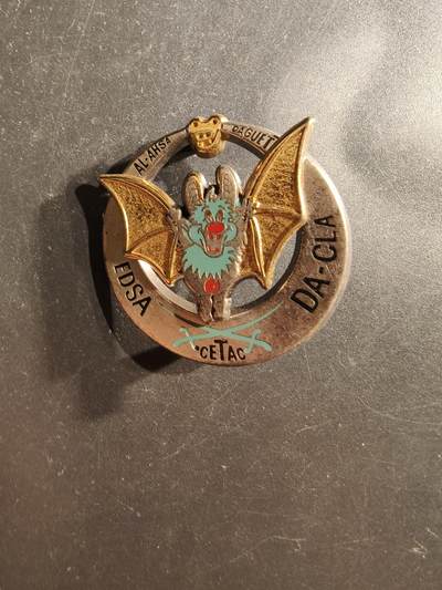 老王徽章第162期 -  法国海湾战争“达盖行动”驻沙特阿拉伯战斗训练中心证章