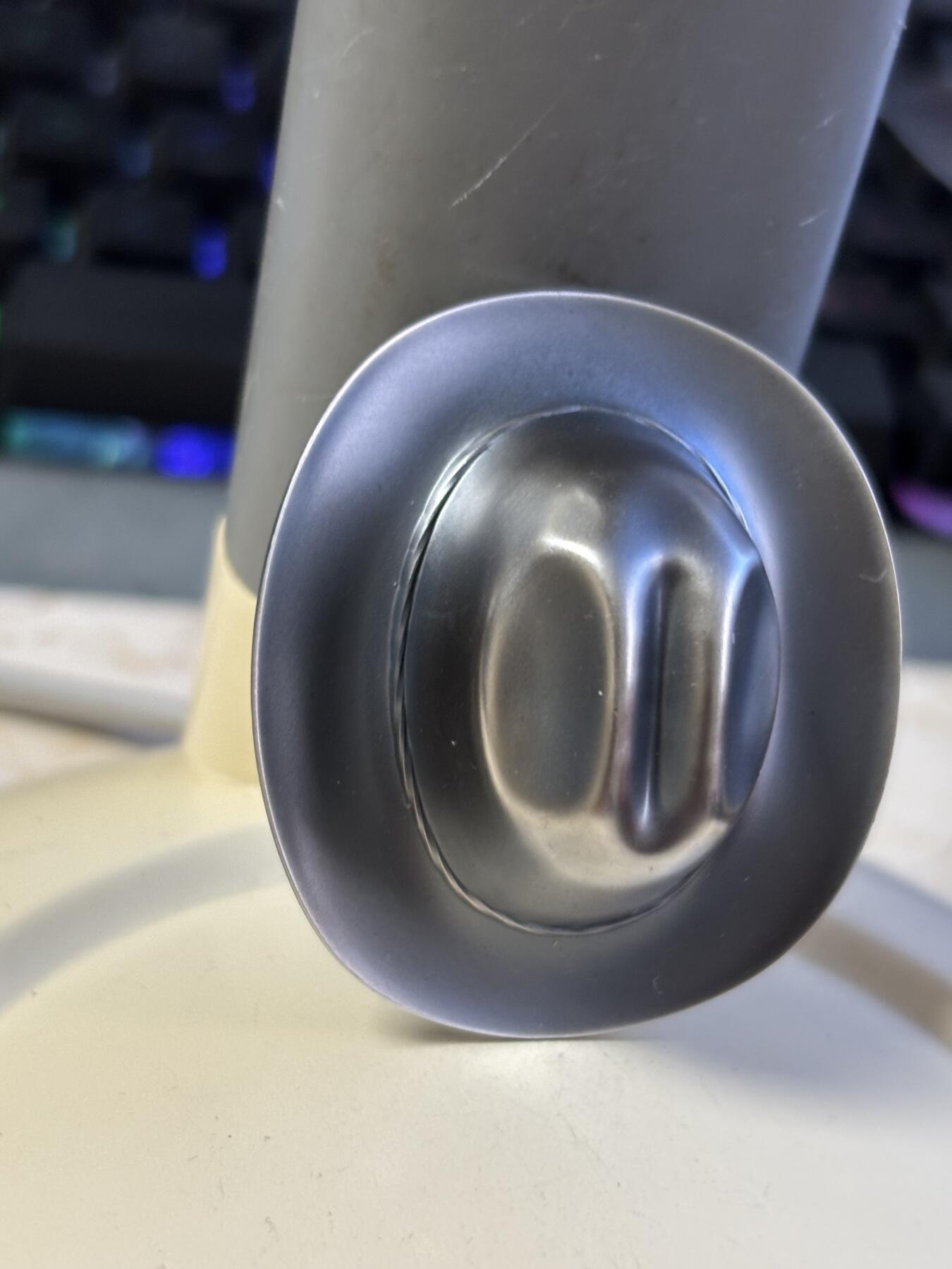 第181期拍卖 库克2024年牛仔帽异形1盎司纪念银币，999银，发行499枚